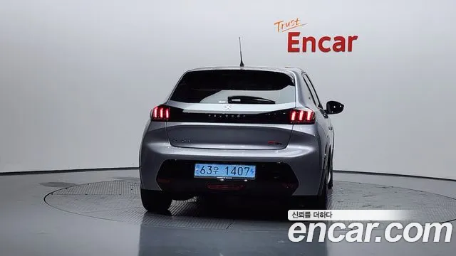 Peugeot 208 2022