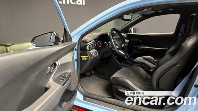Hyundai Veloster 2020