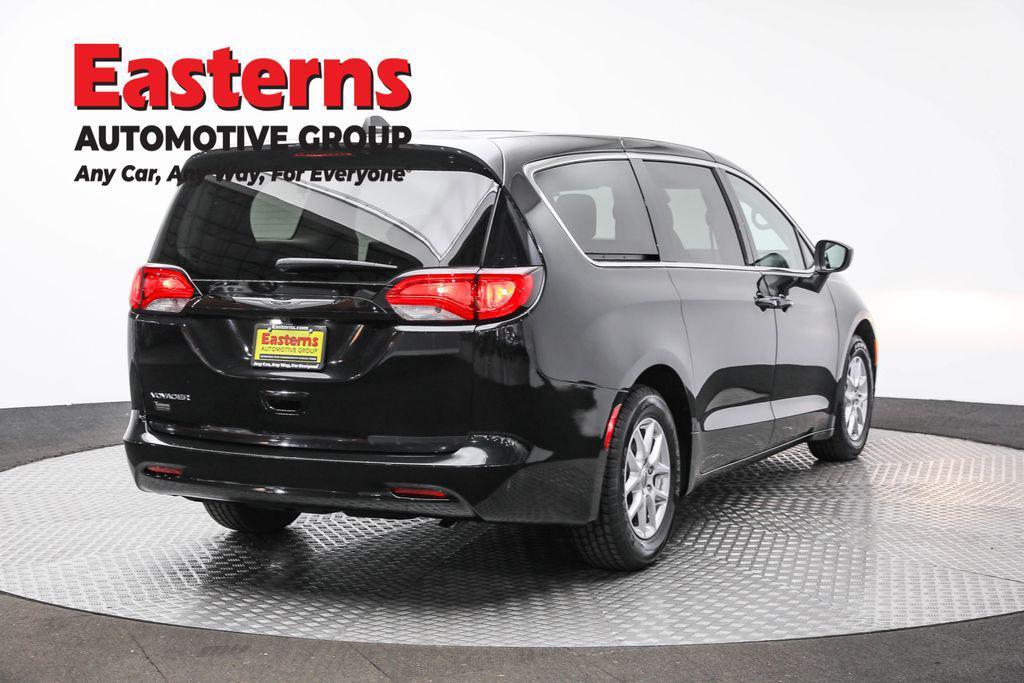 Chrysler Voyager 2023