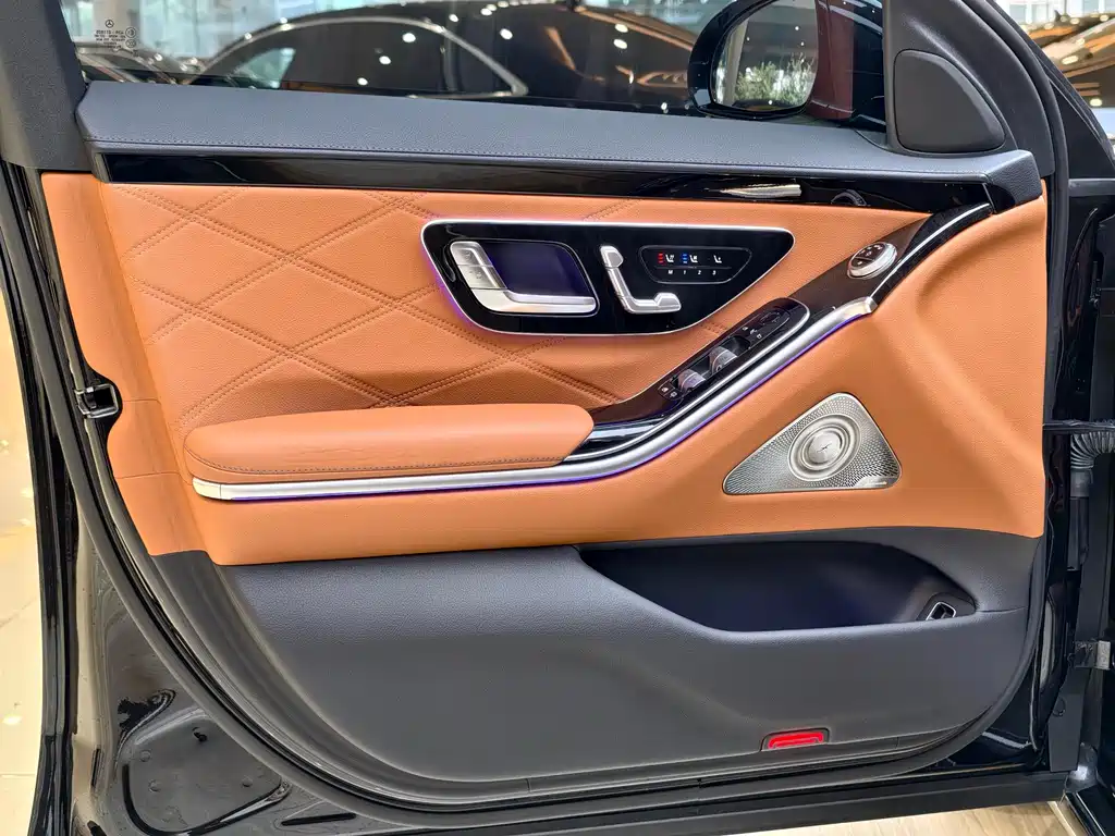 Mercedes-Benz Maybach S-Класс 2022