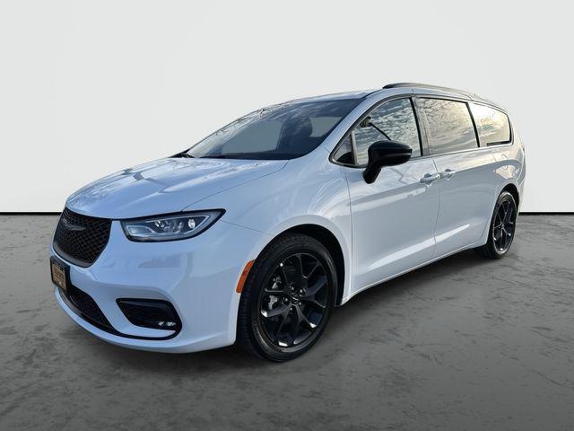Chrysler Pacifica 2025
