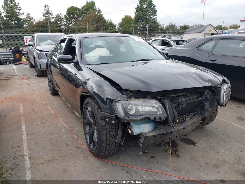 Chrysler 300 2021