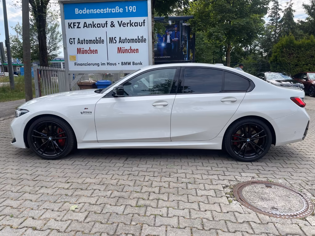 BMW 330 2024