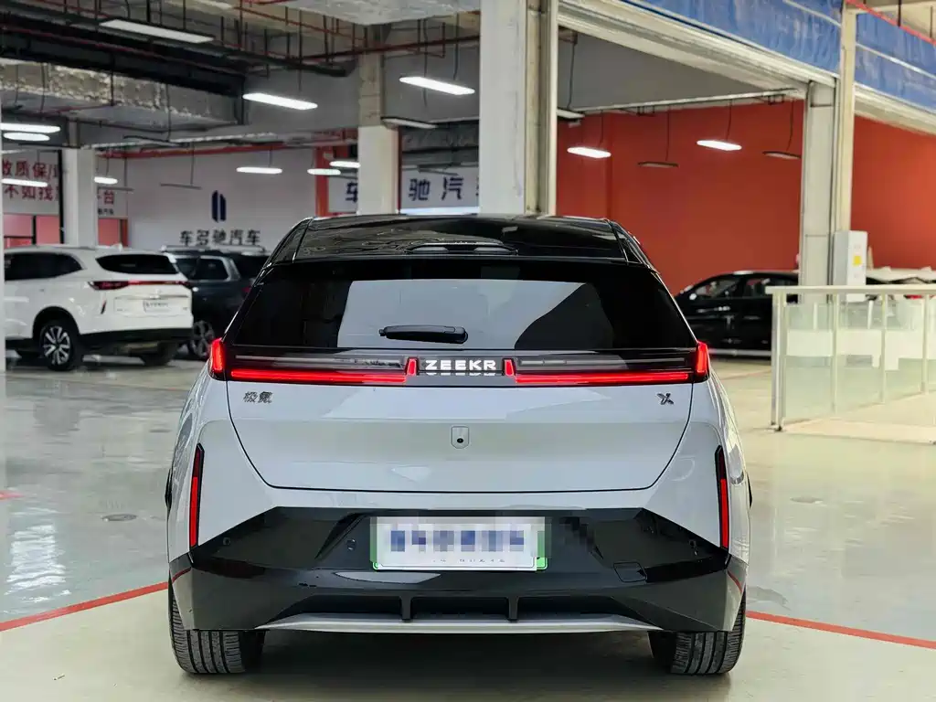 Zeekr X 2023
