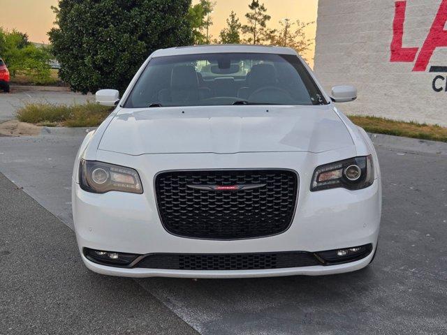 Chrysler 300 2023
