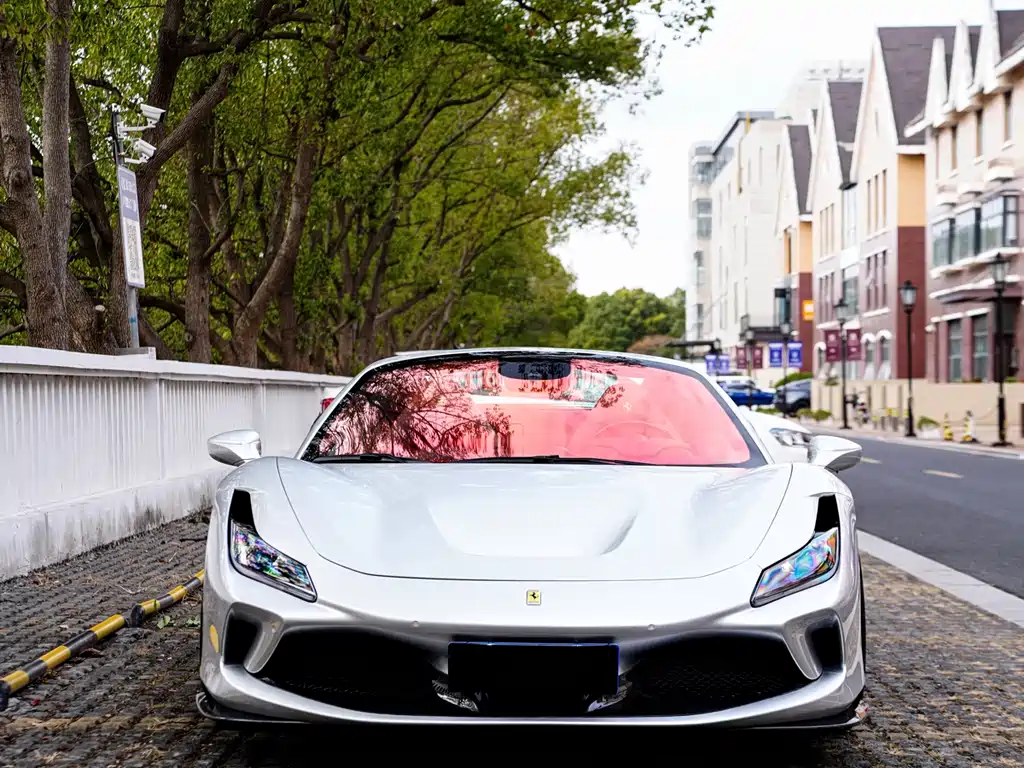 Ferrari F8 2022