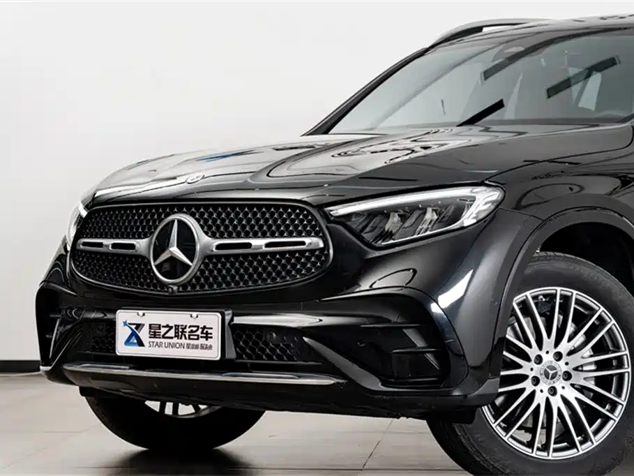 Mercedes-Benz GLC 2023
