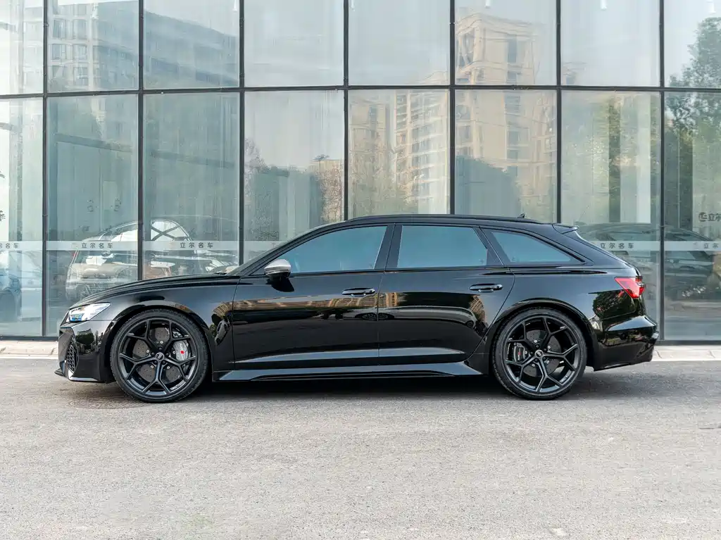 Audi RS 6 2023