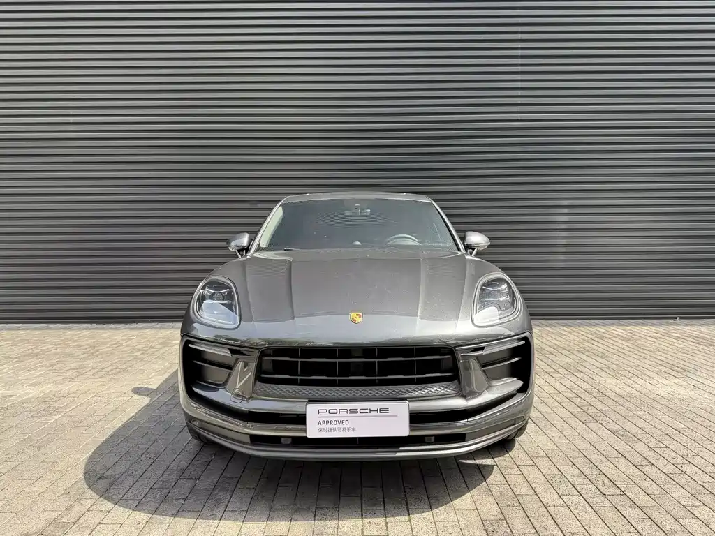 Porsche Macan 2025