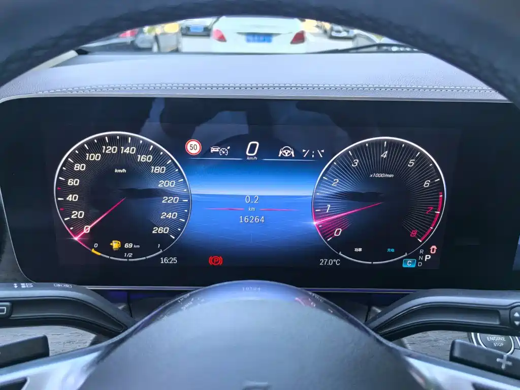 Mercedes-Benz V-Класс 2024
