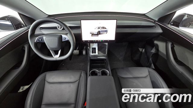 Tesla Model Y 2025
