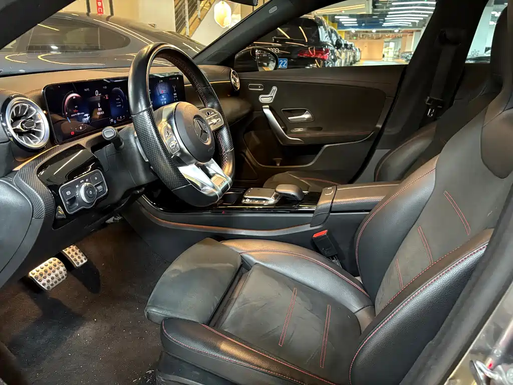 Mercedes-Benz CLA 2022