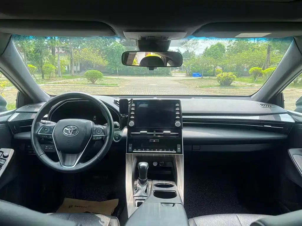 Toyota Avalon 2022
