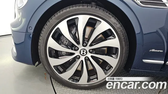 Bentley Flying Spur 2024