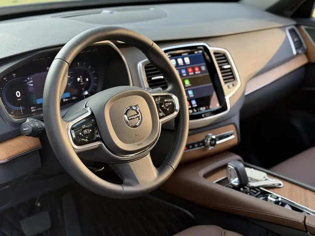 Volvo XC90 2023