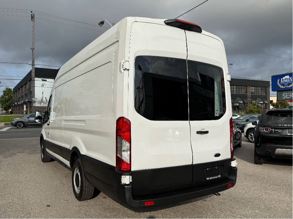 Ford Transit 2021