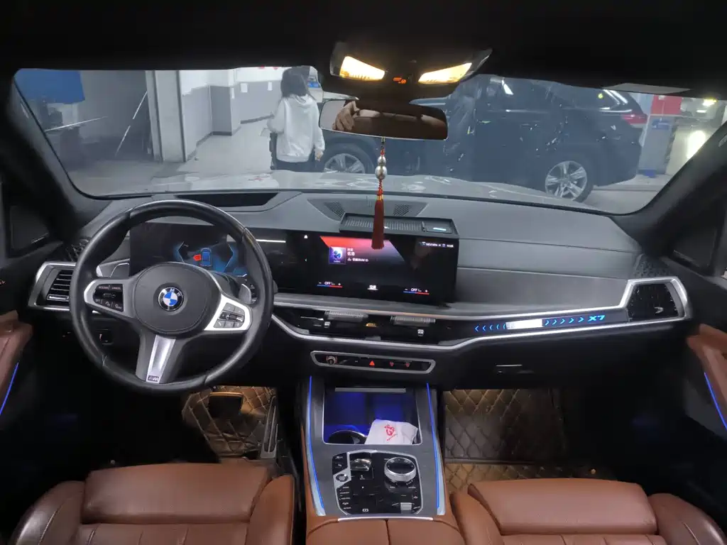 BMW X7 2023