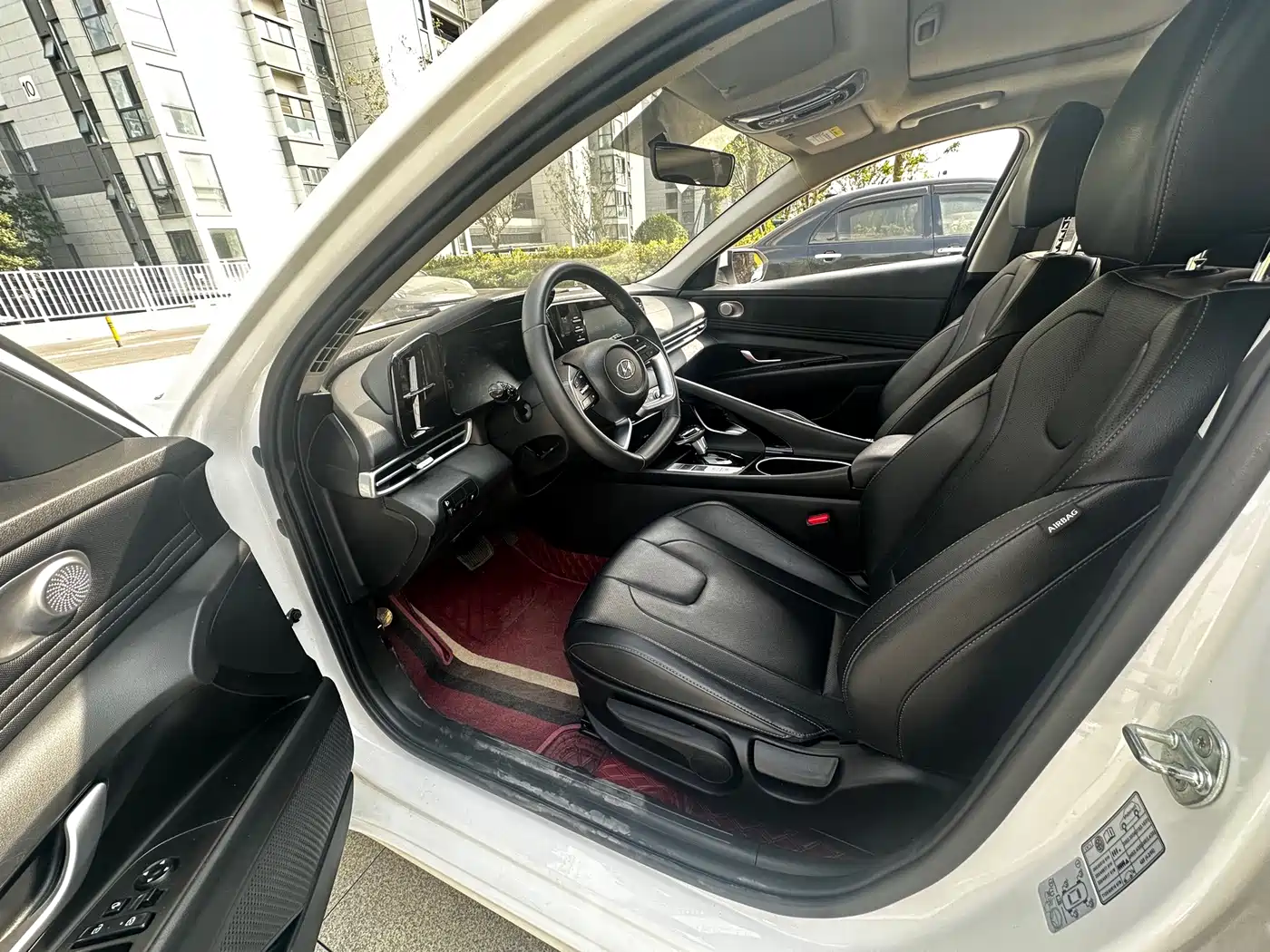 Hyundai Elantra 2022