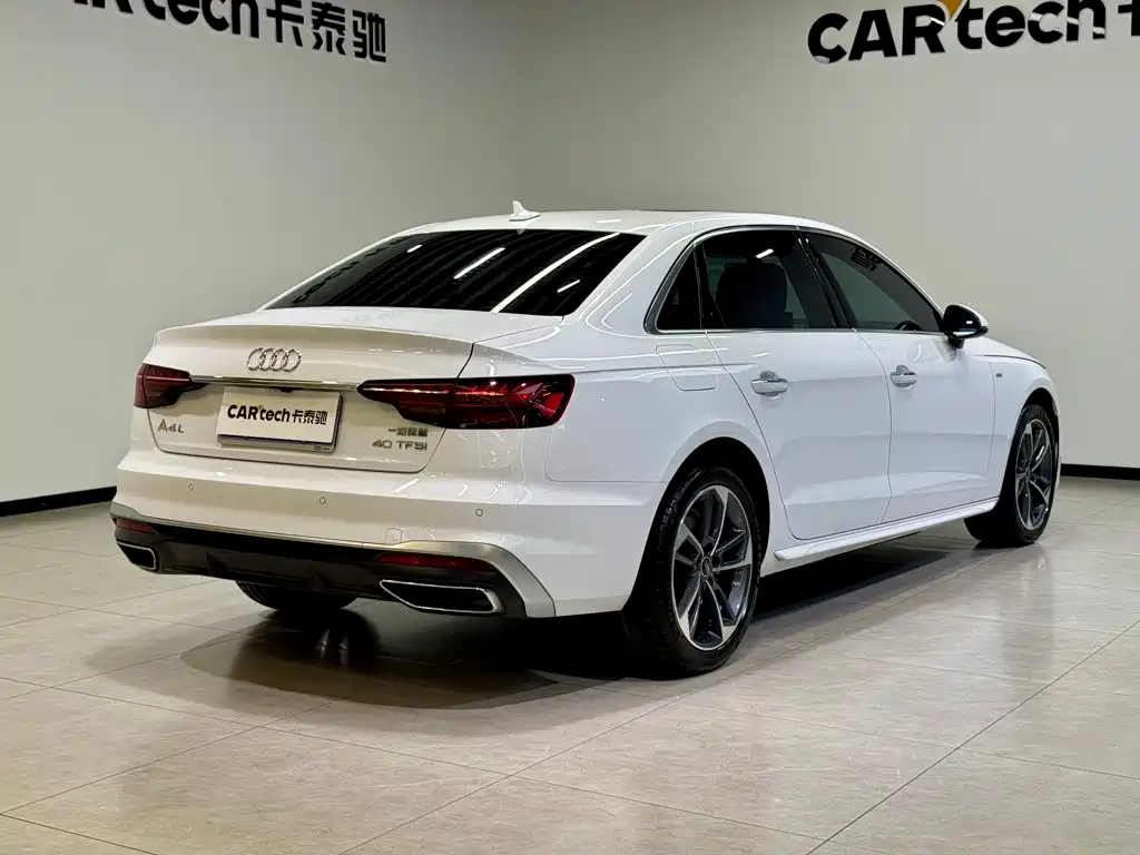 Audi A4 2023