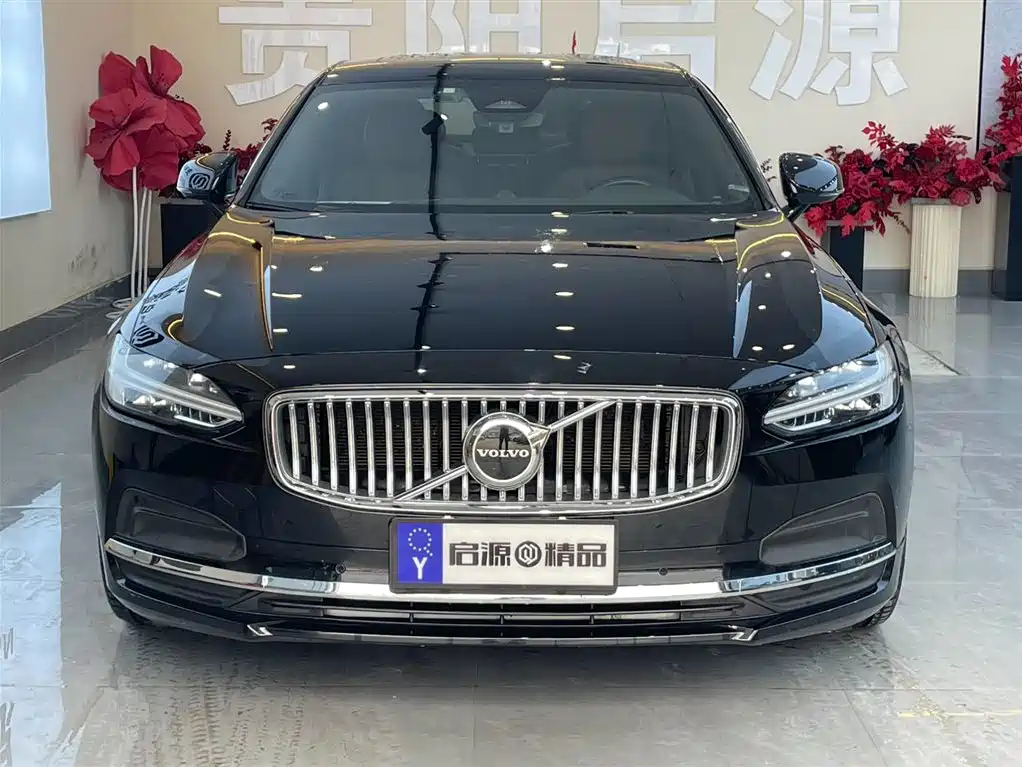Volvo S90 2022