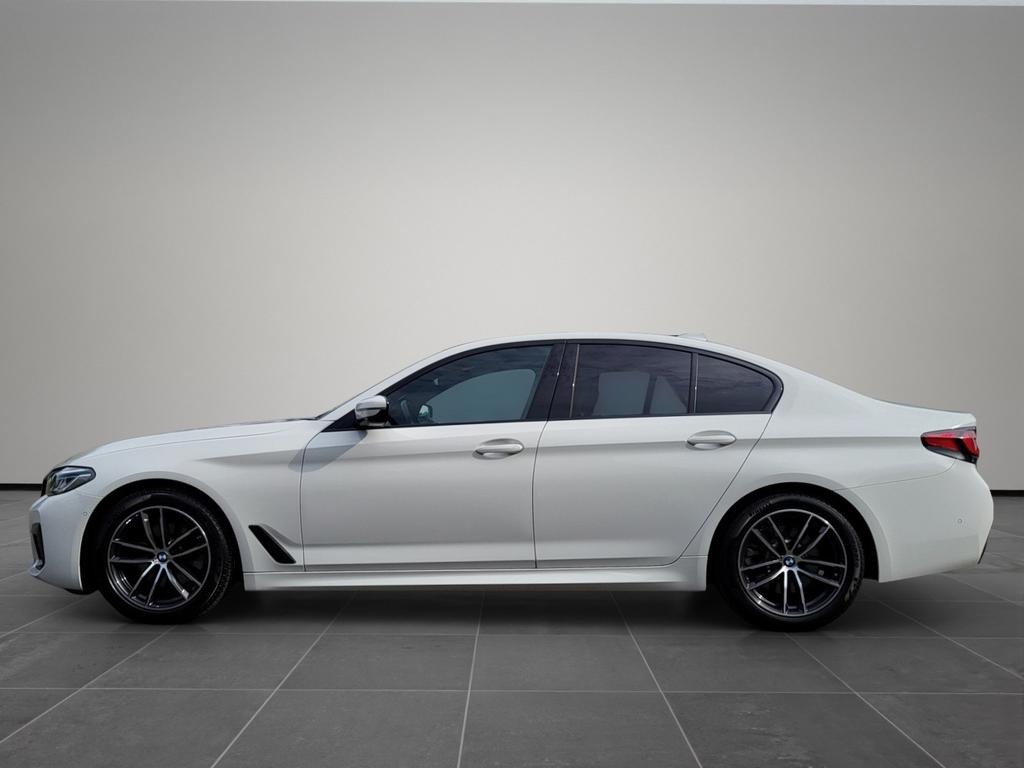 BMW 520 2022