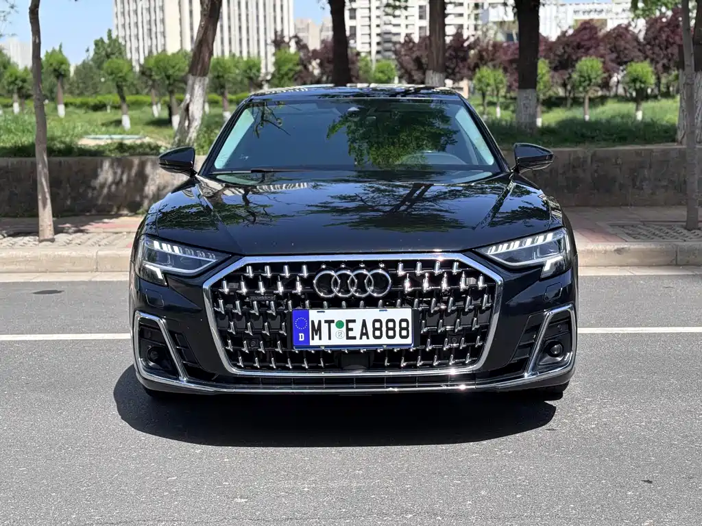 Audi A8 2024