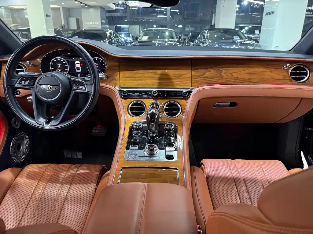Bentley Continental 2020