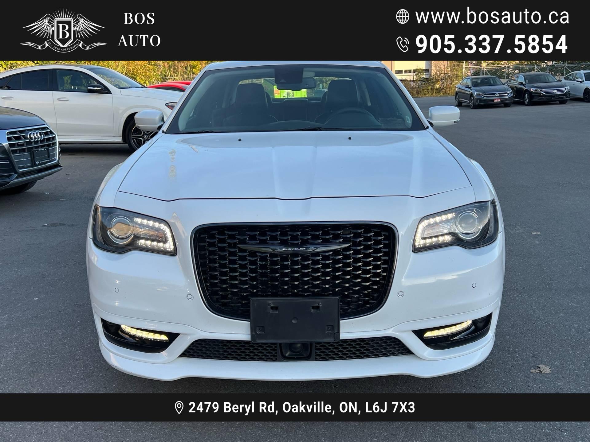 Chrysler 300 2023