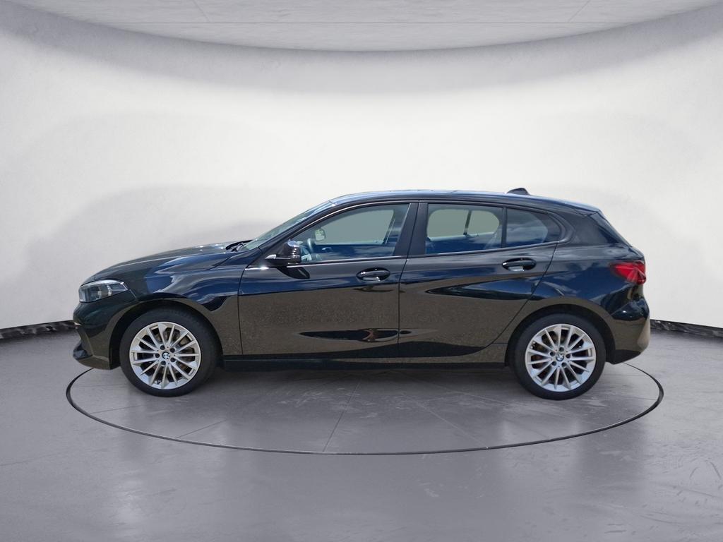 BMW 118 2022