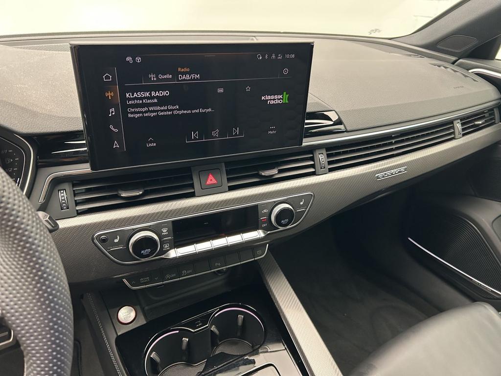 Audi RS4 2024