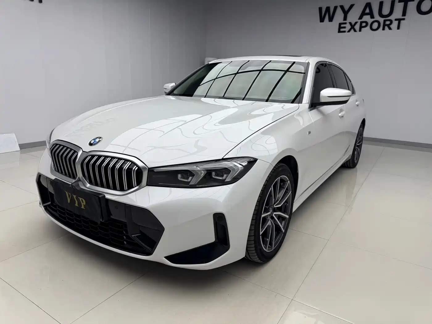 BMW 3 серии 2023