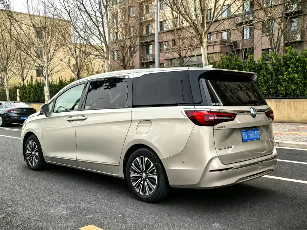Buick GL8 2021