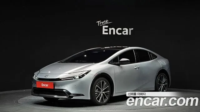 Toyota Prius 2025