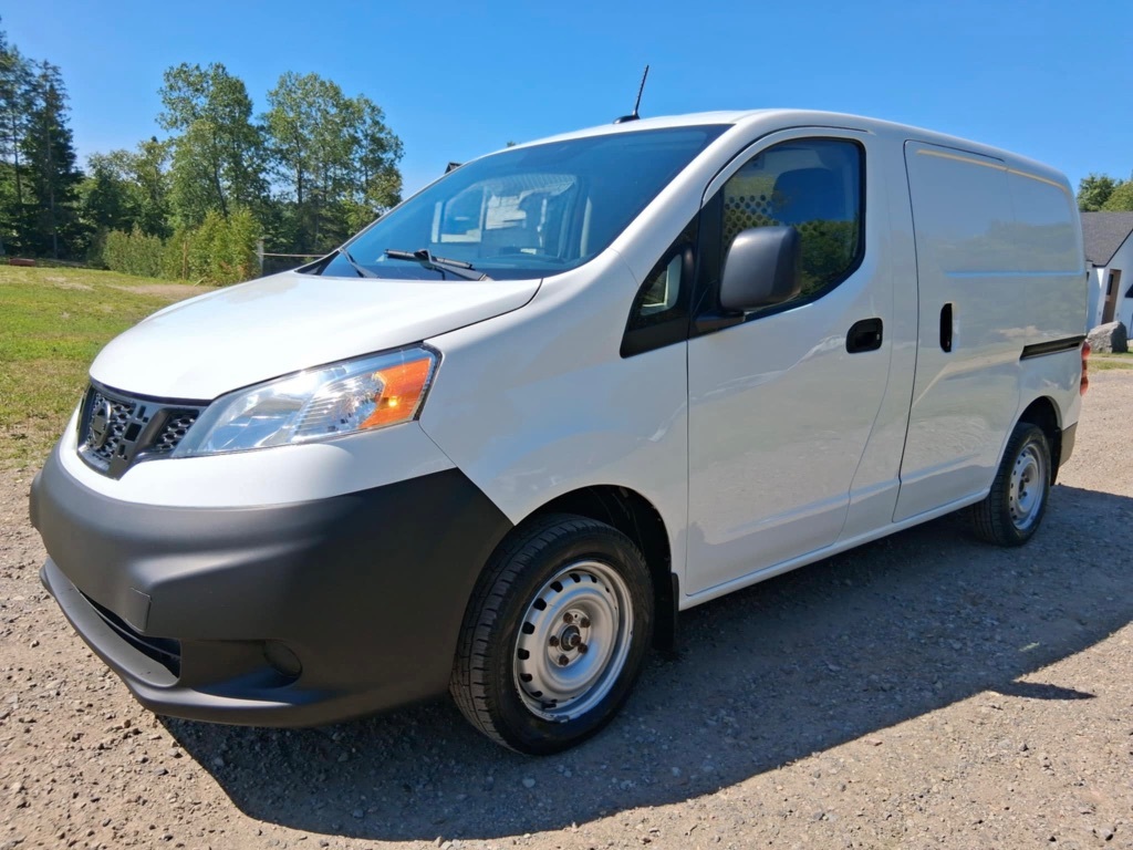 Nissan NV200 2021