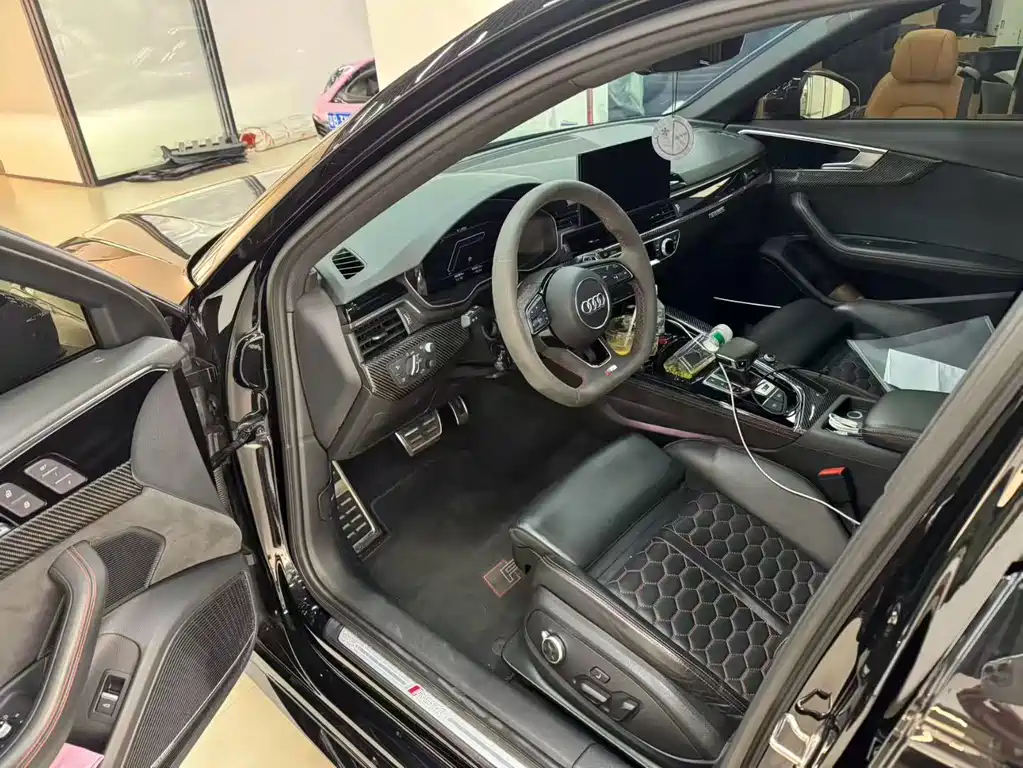 Audi RS 4 2022
