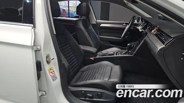 Volkswagen Passat 2022