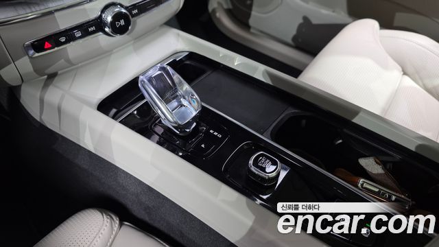 Volvo XC60 2024