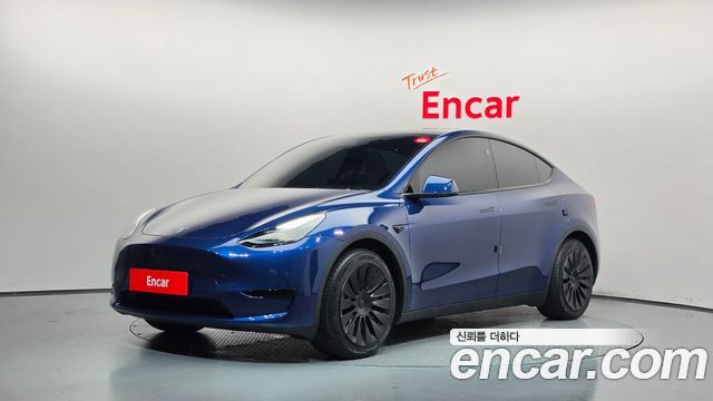Tesla Model Y 2024