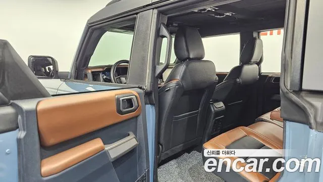 Ford Bronco 2023