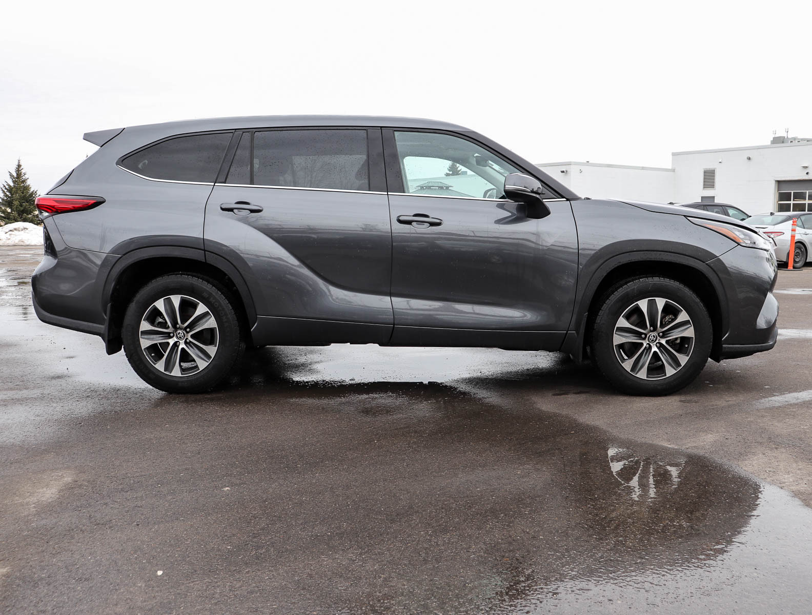 Toyota Highlander 2021