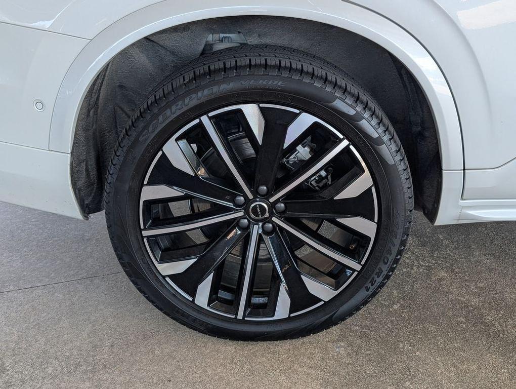 Volvo XC90 2025