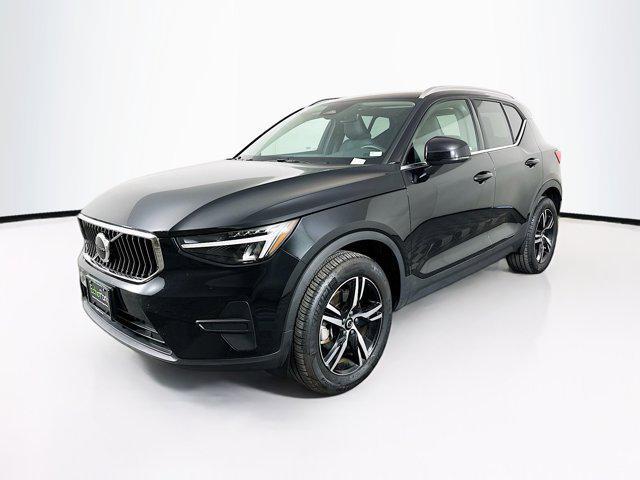 Volvo XC40 2025