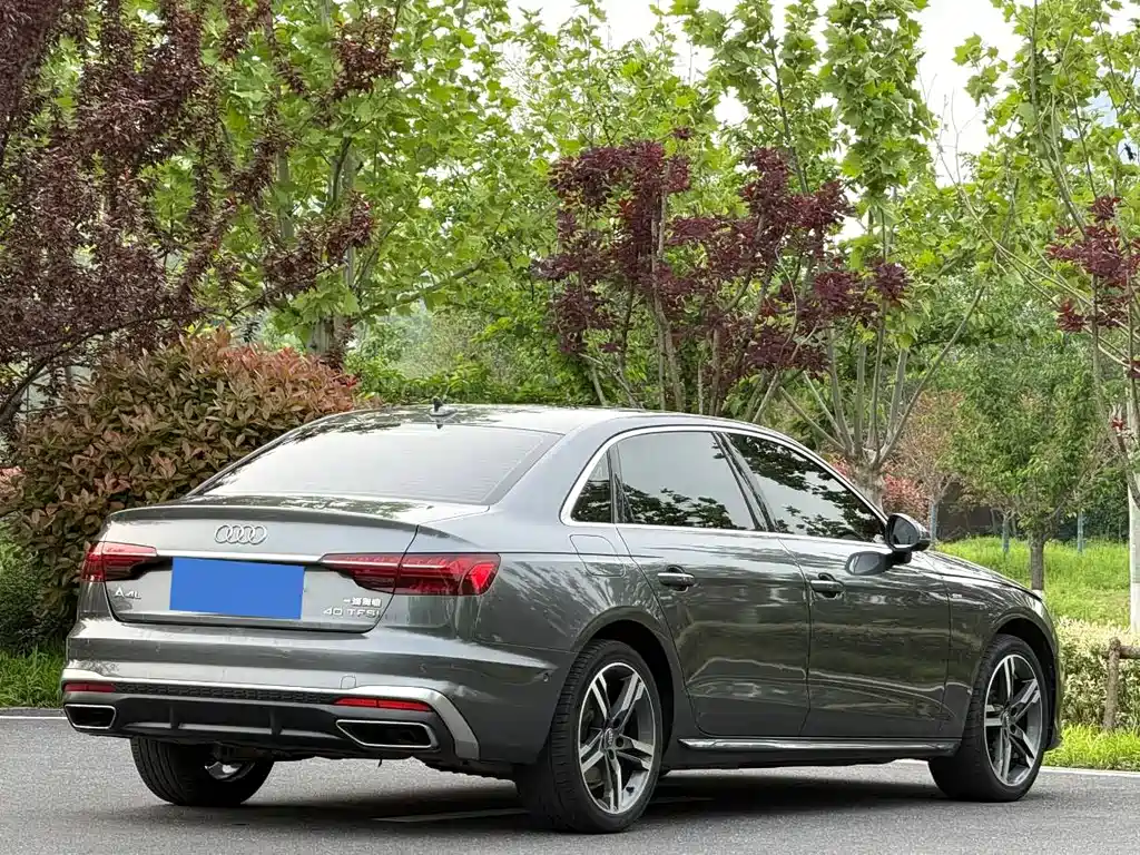 Audi A4 2021
