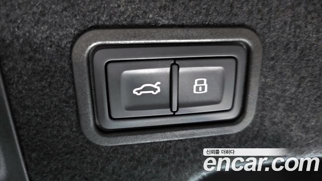 Audi A8 2022