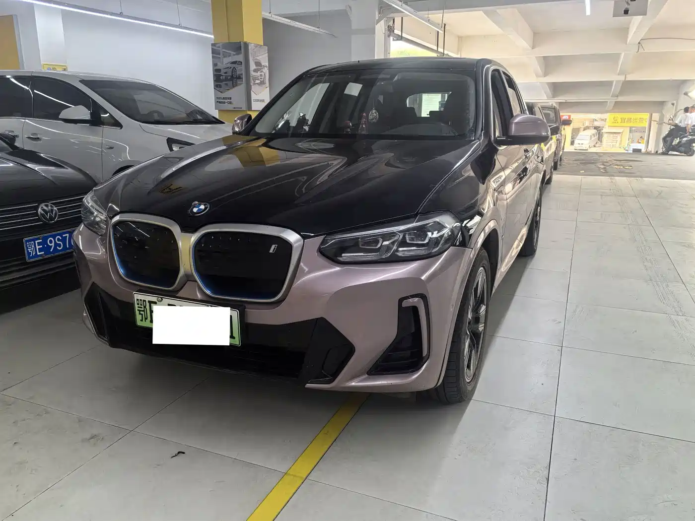 BMW iX3 2021