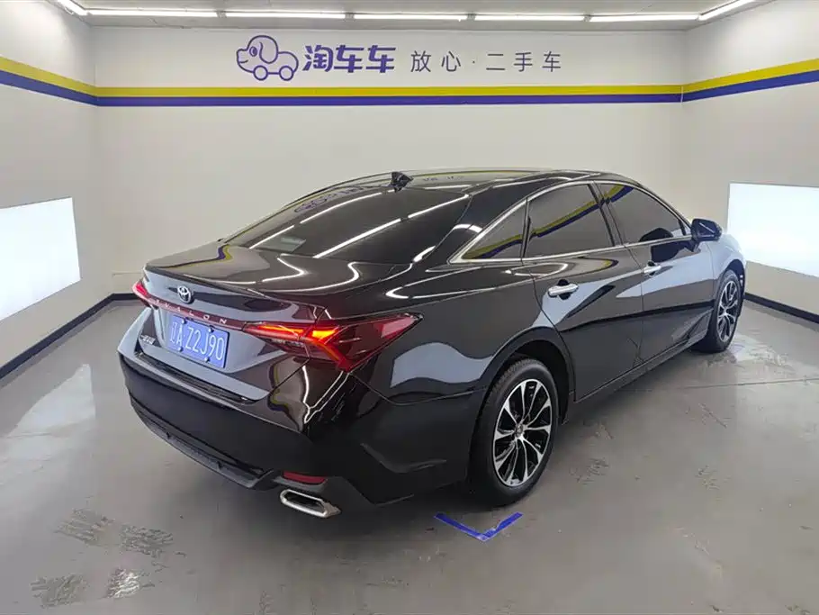 Toyota Avalon 2023