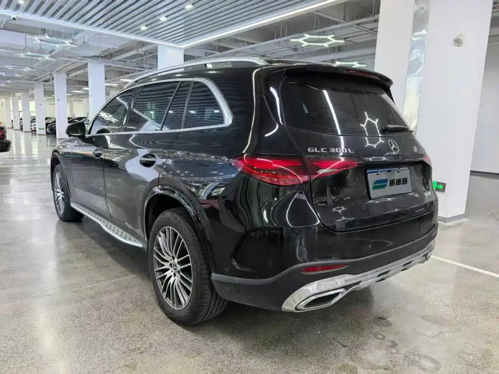 Mercedes-Benz GLC 2023