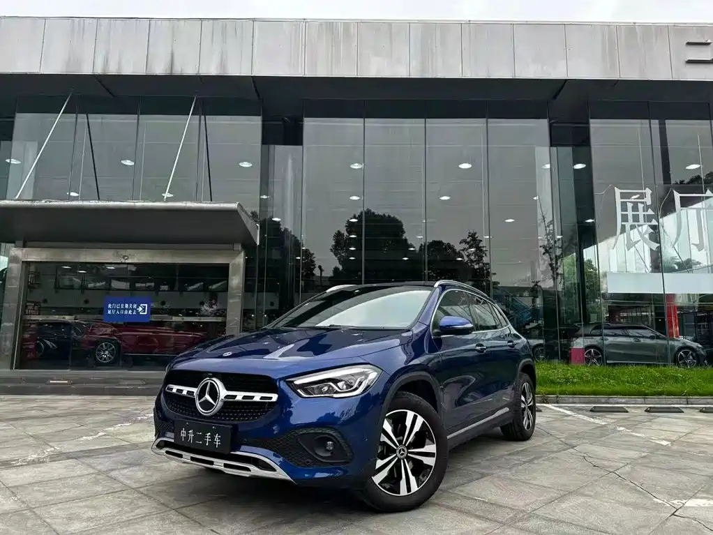Mercedes-Benz GLA 2021