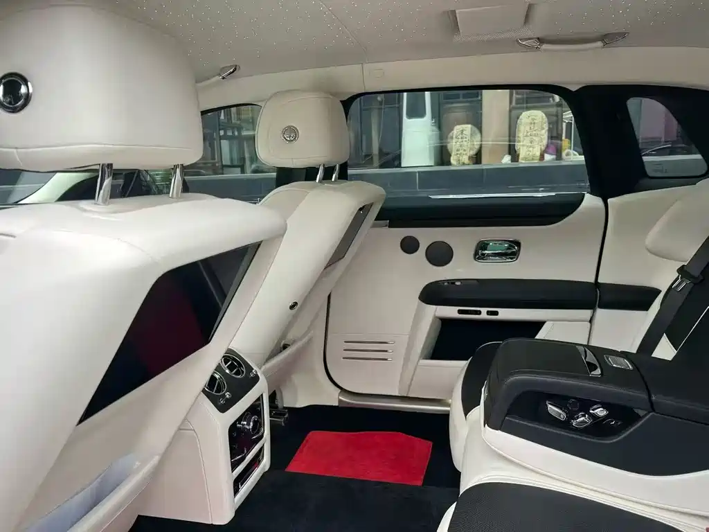 Rolls-Royce Ghost 2022