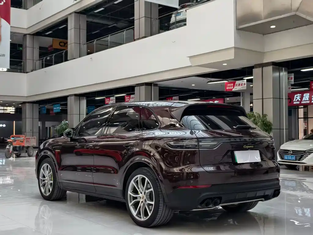Porsche Cayenne 2023